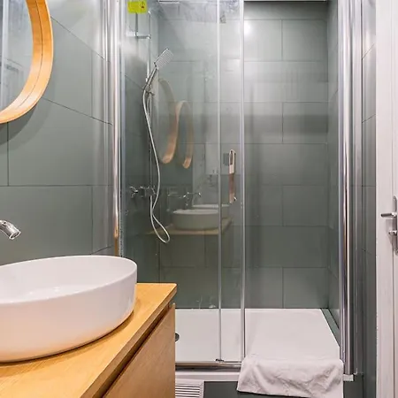 Lovely Parisian Flat Rue St Honore Louvre - 2br With Balcony Apartment Paris